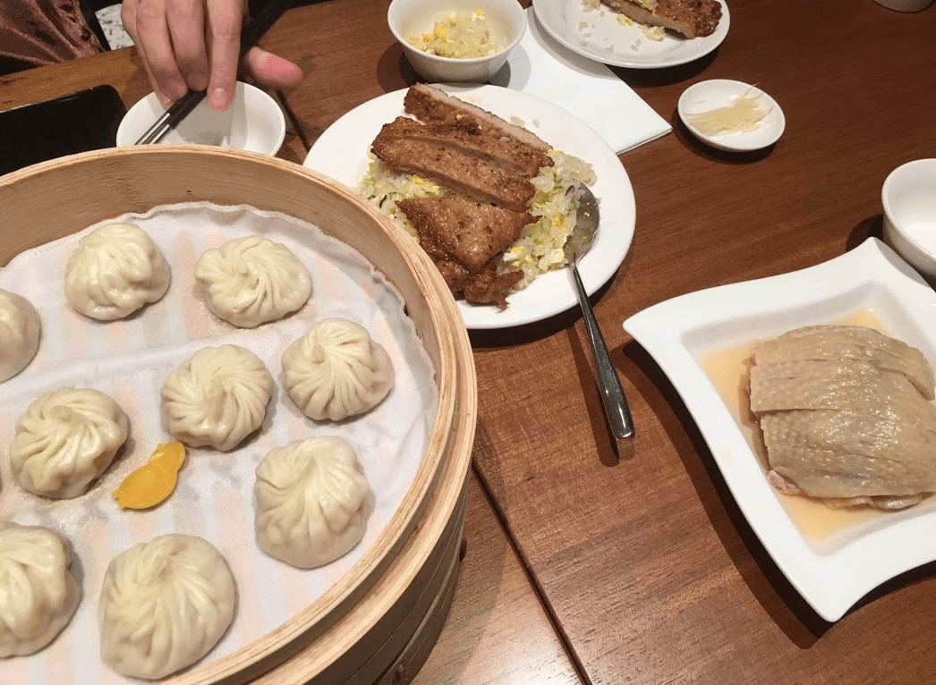 台北 鼎泰豊 ディンタイフォン の東門駅近くの新しい店舗で小籠包を食べてきた感想 ぽずかふぇ 台湾